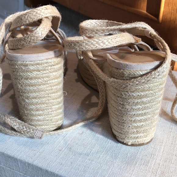 Like new Sun + Stone Trinnie strappy tall espadrille wedge sandal 8.5 - Picture 4 of 9